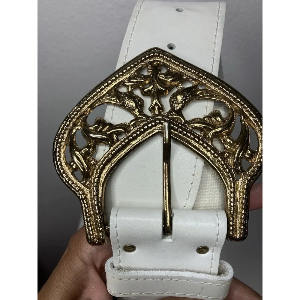 Coastal Cowgirl White Faux Leather Stretchy Belt L Chunky Gold Filagree Buckle